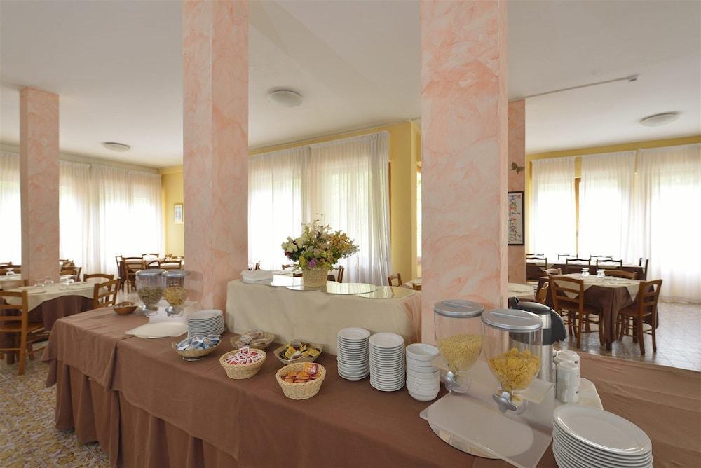 Hotel Attico Chianciano Terme Eksteriør billede