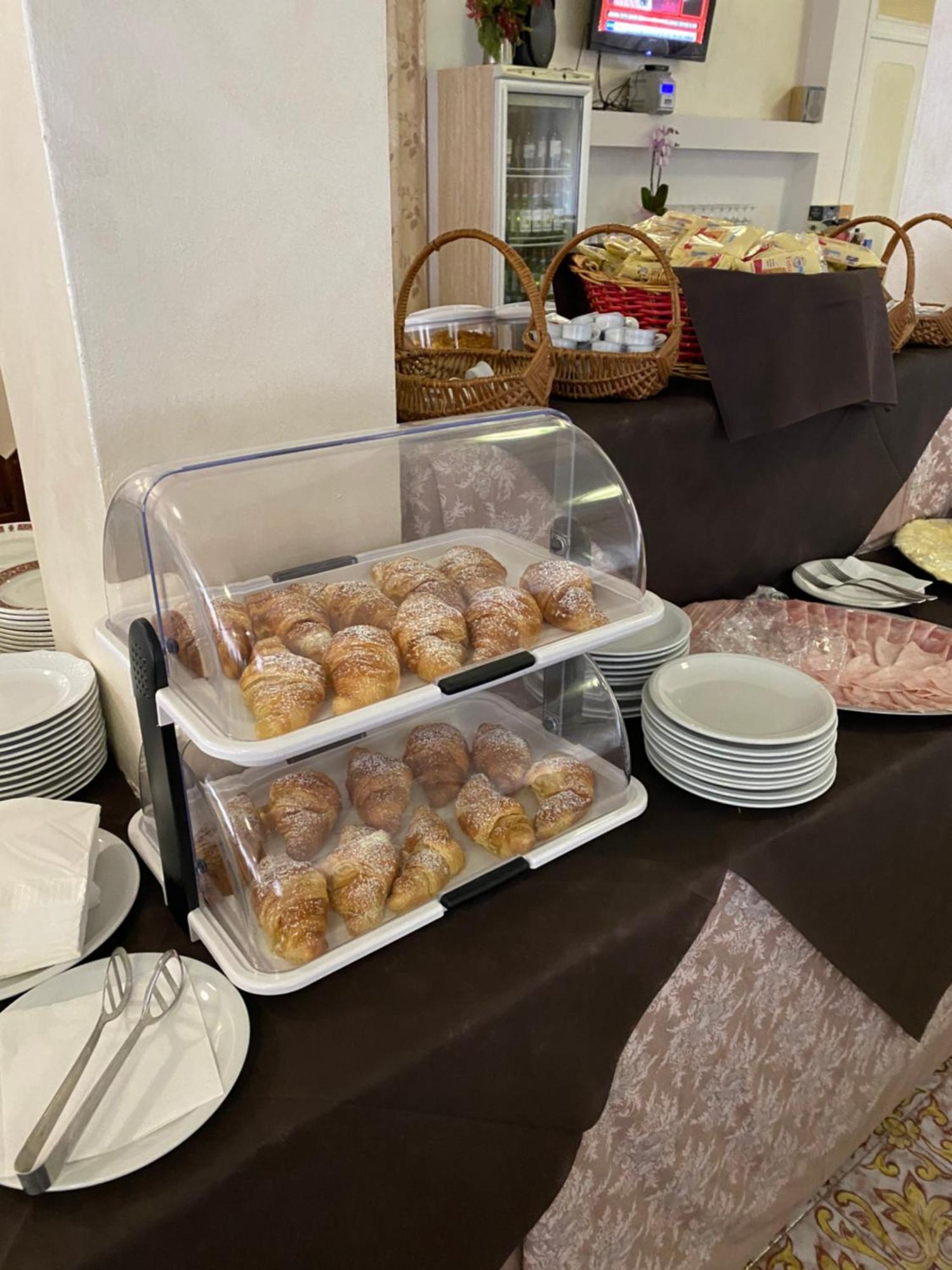 Hotel Attico Chianciano Terme Eksteriør billede